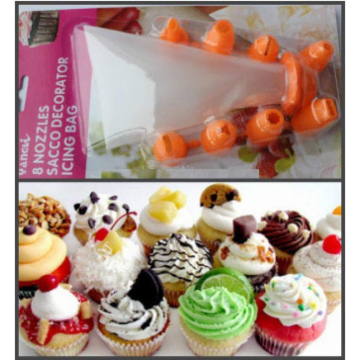 Samyaka 8 Nozzle & 1 Icing Bag 