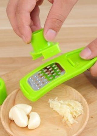 Samyaka Garlic Grater