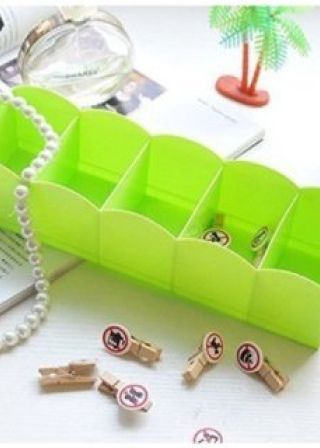 Samyaka 5-Grid Storage Pullout Box Drawer Organizer